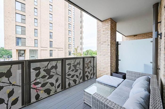 2 Bedroom Flat For Sale In Linnet House, Dunedin Road, Leyton, London, E10