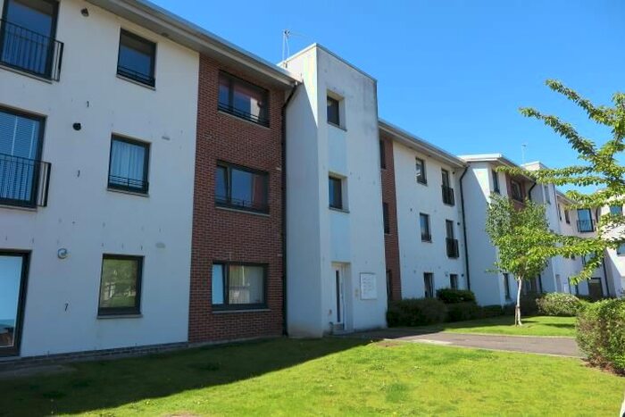 2 Bedroom Flat To Rent In New Mart Gardens, Edinburgh, EH14