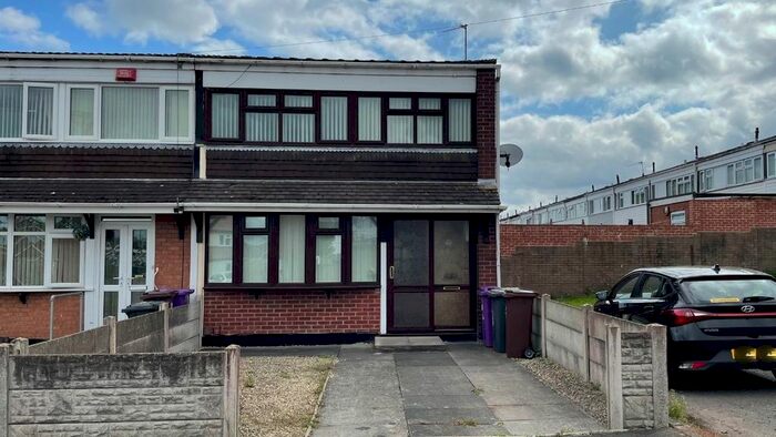 3 Bedroom Semi-Detached House To Rent In Alamein Road, Willenhall, WV13