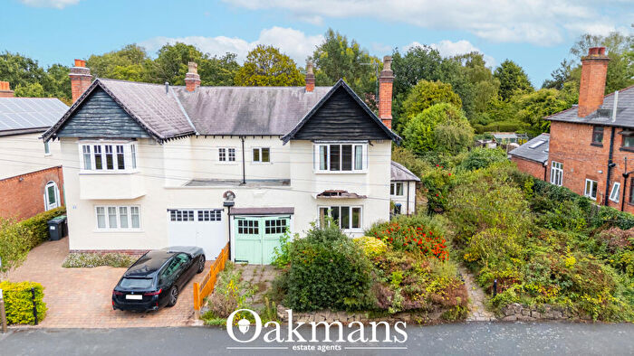 3 Bedroom Semi-Detached House For Sale In Maurice Road, Birmingham, B14