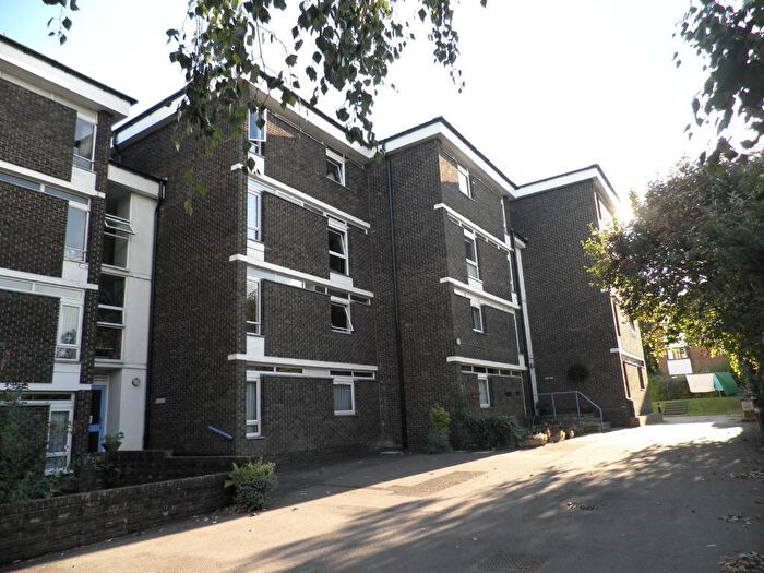 2 Bedroom Apartment To Rent In New Dover Road, Canterbury, CT1