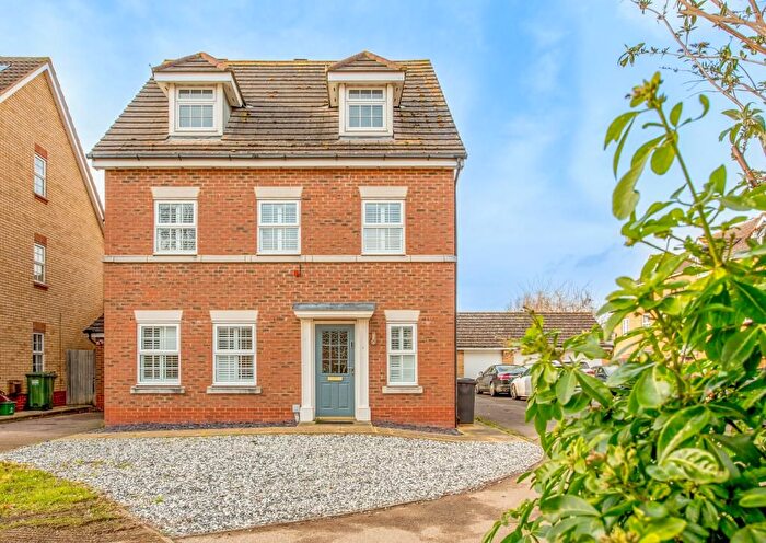 5 Bedroom Detached House For Sale In Chancellors, Arlesey, SG15