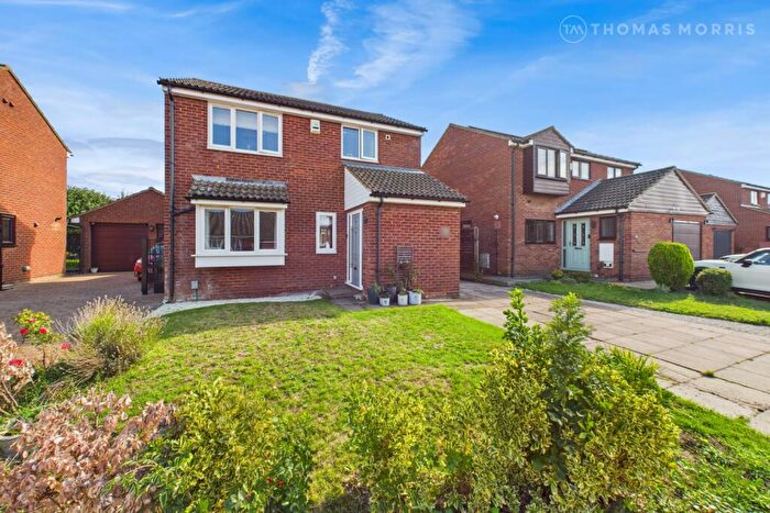 4 Bedroom Detached House For Sale In Jubilee Gardens, Biggleswade, Bedfordshire, SG18