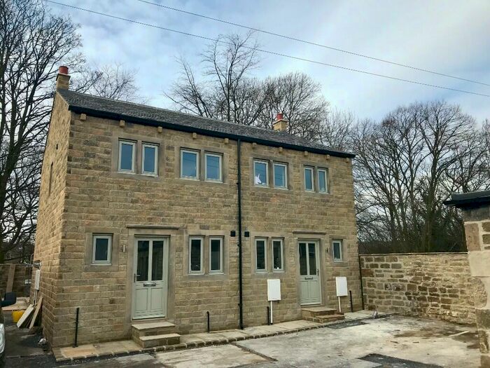 2 Bedroom Semi-Detached House To Rent In D Skipton Road, Steeton, BD20
