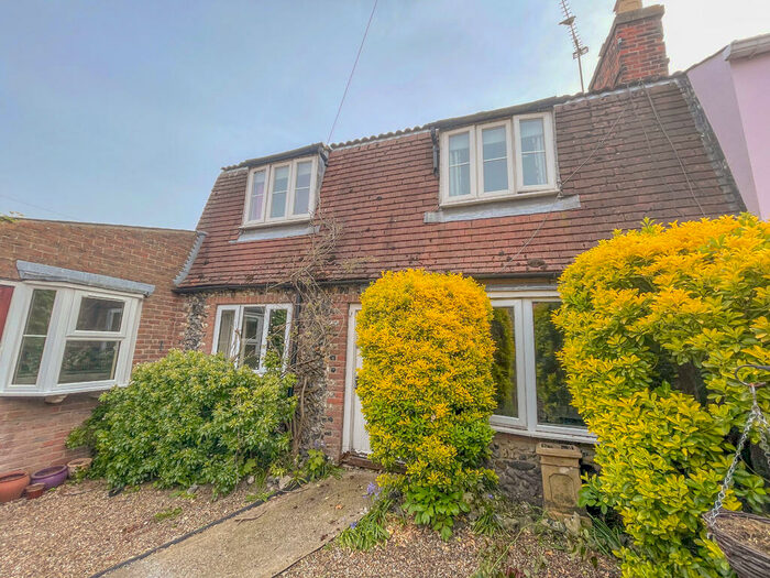 2 Bedroom Cottage To Rent In High St Stetchworth, CB8