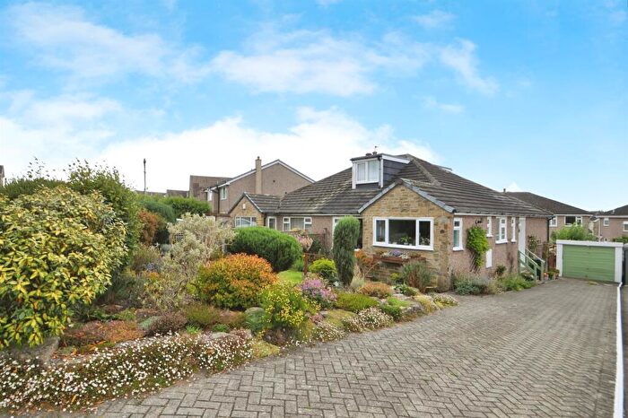 3 Bedroom Bungalow For Sale In Southway, Bingley, BD16