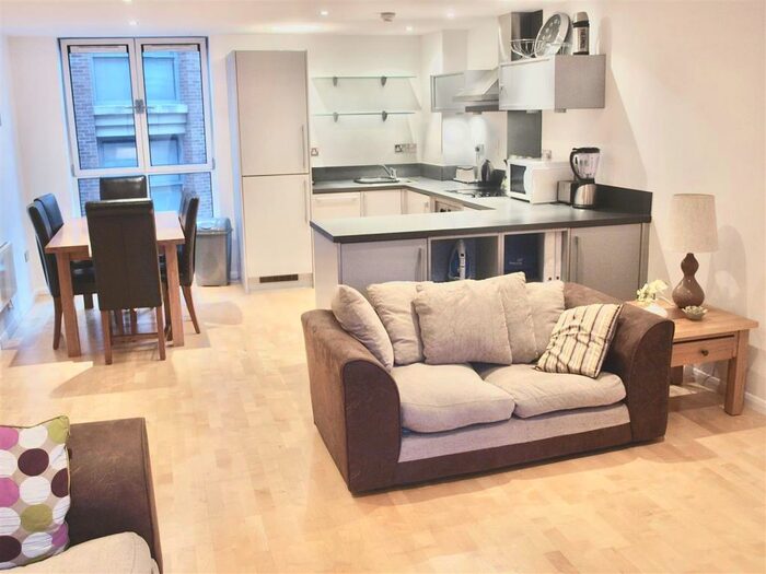 2 Bedroom Apartment To Rent In One Fletcher Gate Nottingham, NG1