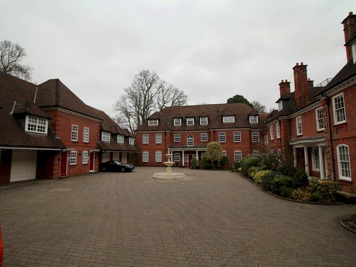 4 Bedroom Detached House To Rent In Bracken Place, Chilworth, Southampton, Hampshire, SO16