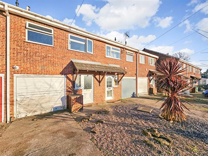 2 Bedroom House To Rent In Eaton Street, Mapperley, Nottingham, NG3