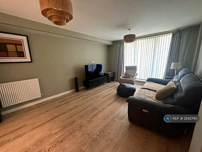 2 Bedroom Flat To Rent In Midland Road, Hemel Hempstead, HP2