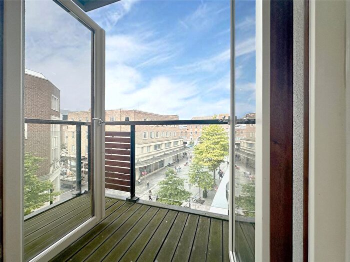 1 Bedroom Flat To Rent In Bedford Street, Exeter, Devon, EX1