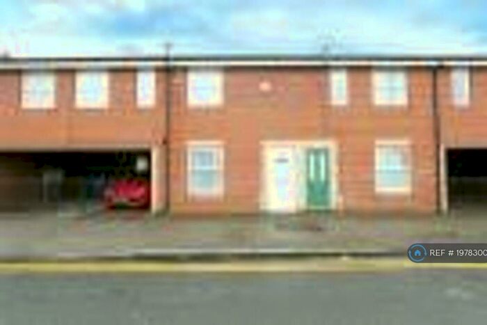 2 Bedroom Terraced House To Rent In Cave Street, Hull, HU5