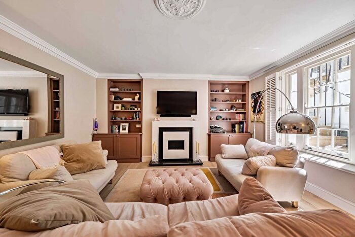 2 Bedroom Flat To Rent In Cumberland Street, Pimlico, London, SW1V