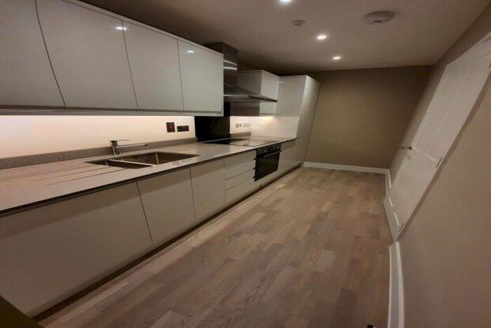 Studio To Rent In Chartwell Plaza, Southend-On-Sea, SS1