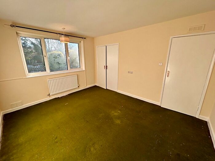 2 Bedroom Bungalow To Rent In Pine Gardens, Llanidloes Road, Newtown, Powys, SY16