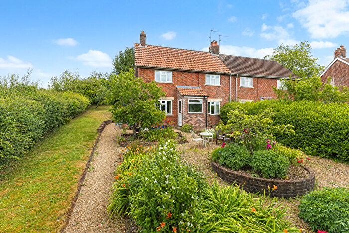 3 Bedroom Semi-Detached House For Sale In River View, Froxfield, Wiltshire, SN8