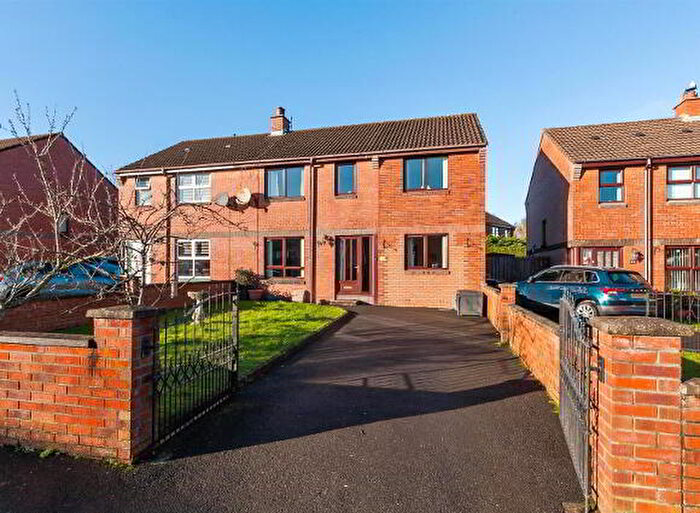 5 Bedroom Semi-Detached House For Sale In Kings Walk, Newtownabbey, BT37