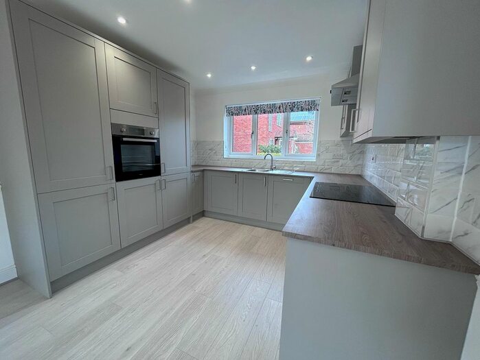 3 Bedroom Detached House To Rent In Woodstock, West Mersea, Colchester, CO5