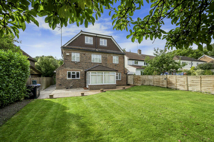 6 Bedroom Detached House To Rent In Chalkpit Lane, RH8