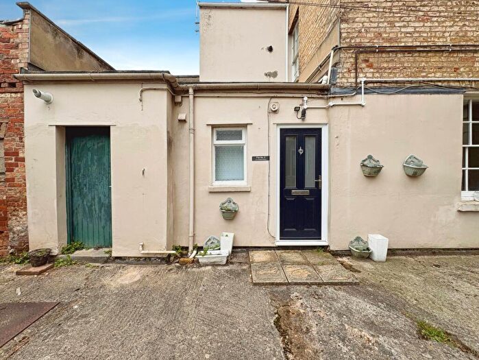 Studio To Rent In Lansdown Place, Cheltenham, GL50