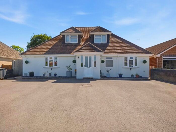 5 Bedroom Detached House For Sale In Blandford Road, Sturminster Marshall, BH21