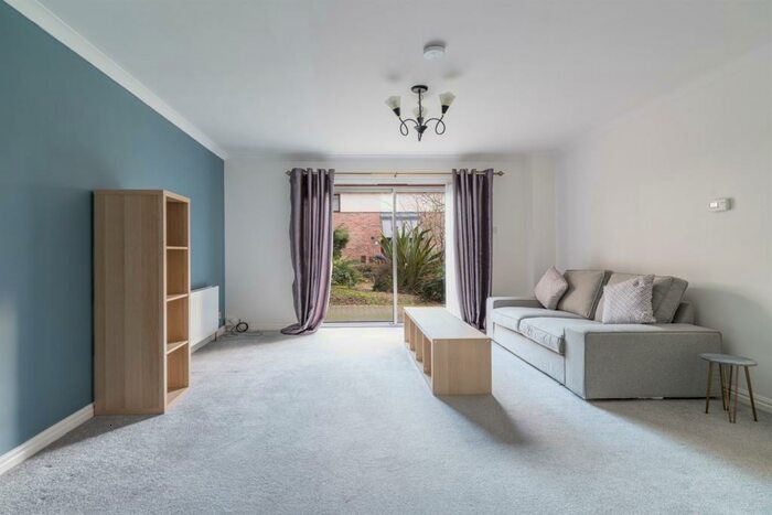 1 Bedroom Apartment To Rent In Broad Garth, Newcastle Upon Tyne, NE1