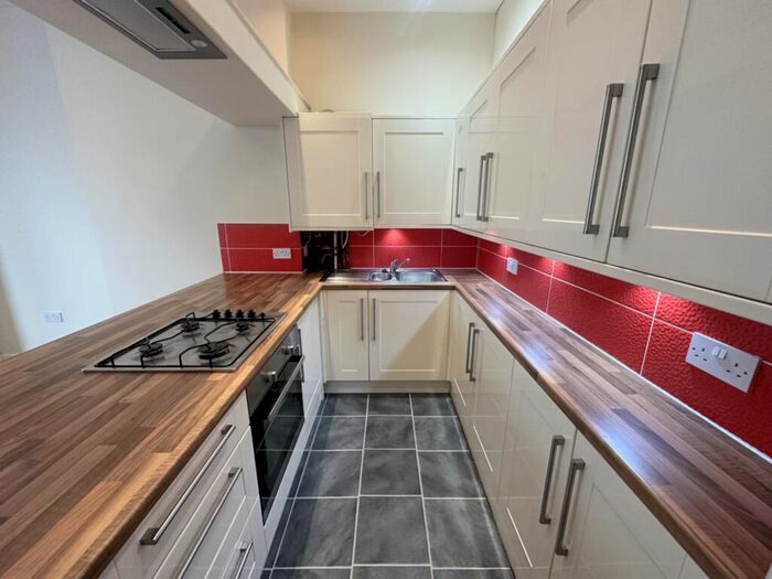 1 Bedroom Flat To Rent In Cheriton Place, Folkestone, CT20