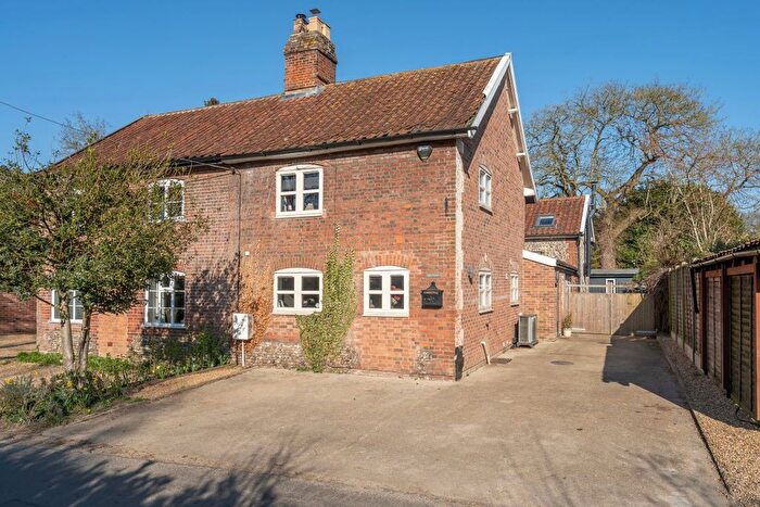 4 Bedroom Cottage For Sale In Flordon Road, Tasburgh, Norwich, NR15