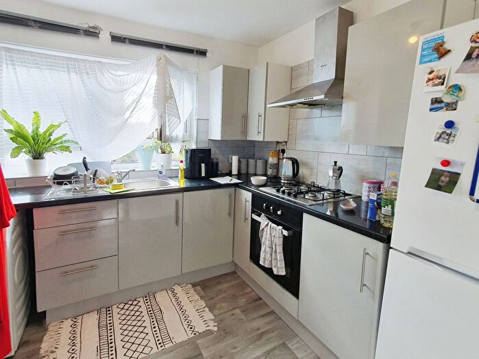 1 Bedroom Flat To Rent In Alnwick Road, London, E16