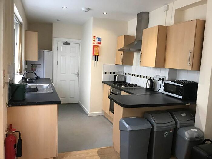 4 Bedroom Property To Rent In Rhyddings Terrace, Brynmill, Swansea, SA2