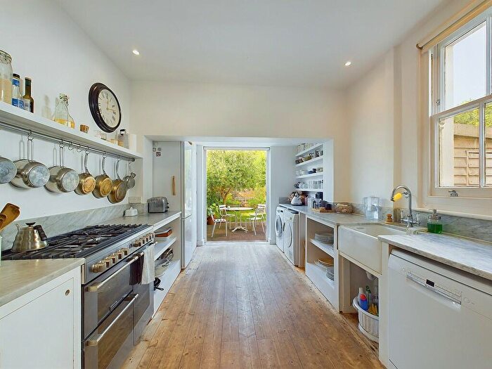 4 Bedroom Terraced House To Rent In Walsingham Road, Hove, BN3