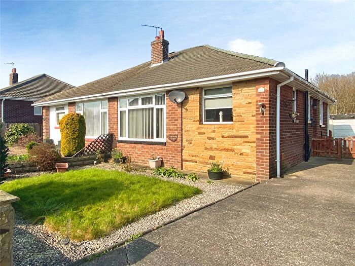 2 Bedroom Bungalow For Sale In Bywell Close, Dewsbury, WF12