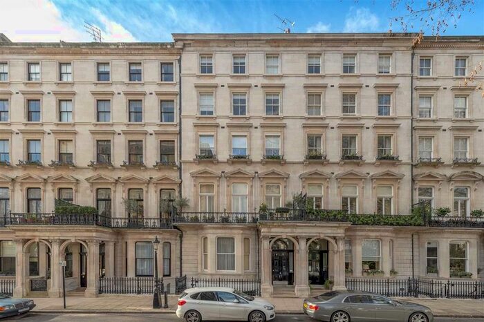 3 Bedroom Flat To Rent In Ennismore Gardens, London, SW7