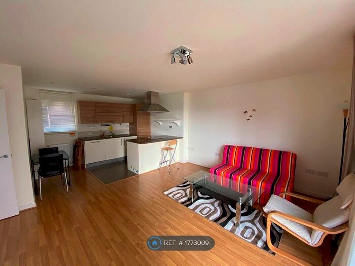 1 Bedroom Flat To Rent In Mile End, London, E3
