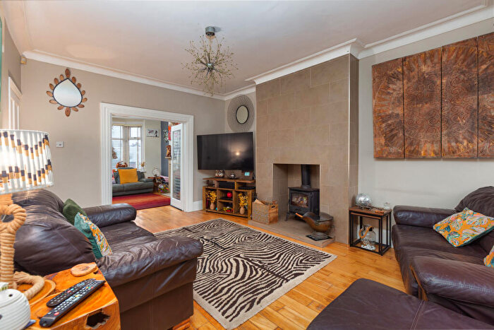 5 Bedroom Semi Detached House For Sale In Berwick Road, Blackpool, FY4