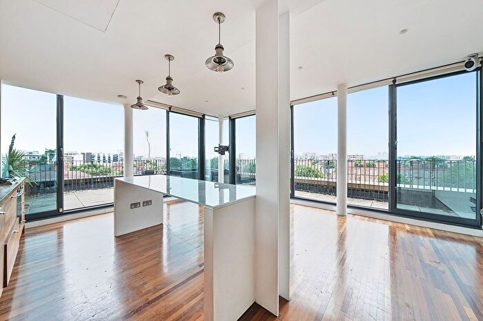 1 Bedroom Flat For Sale In The Jam Factory, Green Walk, SE1