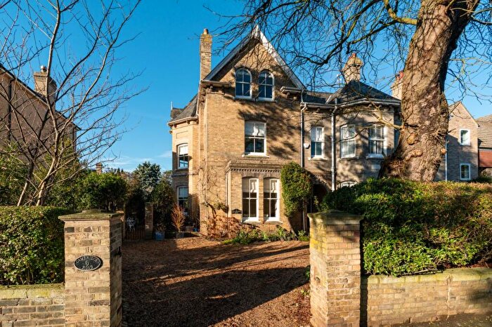 5 Bedroom Semi-Detached House For Sale In Edith Marriage House, Cambridge Road, Lexden, Colchester, CO3