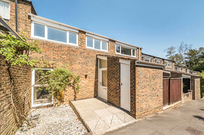 3 Bedroom Terraced House For Sale In Lingwood, Bracknell, Berkshire, RG12