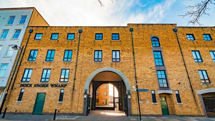 2 Bedroom Flat To Rent In Duke Shore Wharf, Narrow Street, Limehouse, Westferry, London, E14