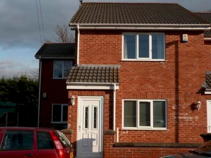 2 Bedroom Flat To Rent In South House, South Road, Coppull, PR7