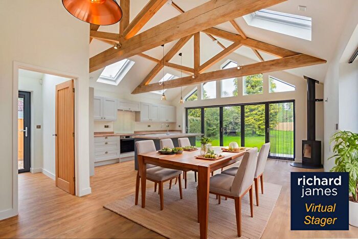 4 Bedroom Detached Bungalow For Sale In Briants Piece, Hermitage, Thatcham, RG18