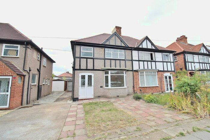 3 Bedroom Semi-Detached House To Rent In Gresham Road, Hounslow, TW3