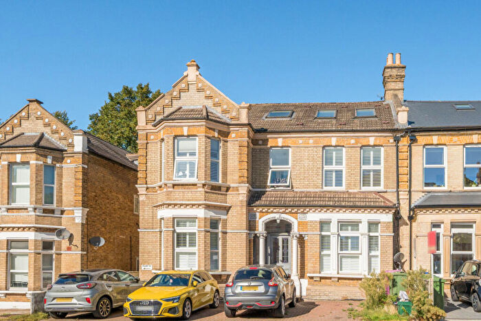 2 Bedroom Property For Sale In Manor Road, Beckenham, BR3