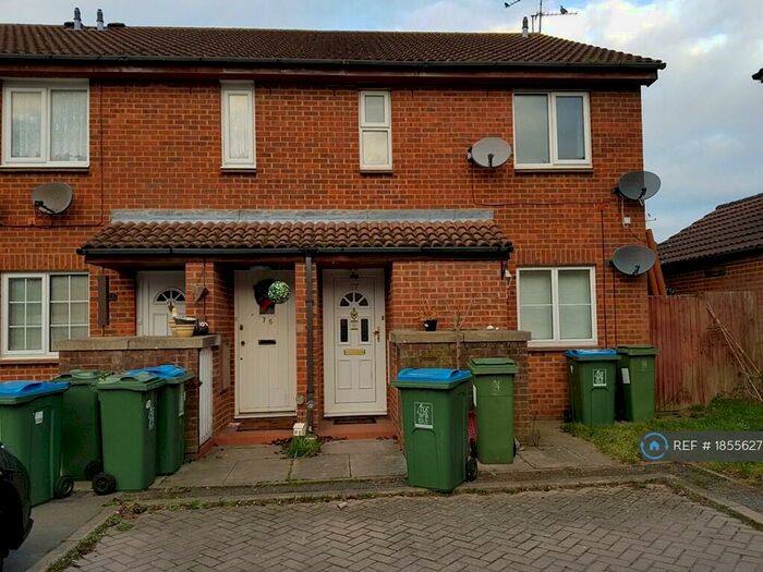 1 Bedroom Flat To Rent In Coppice Way, Aylesbury, HP20