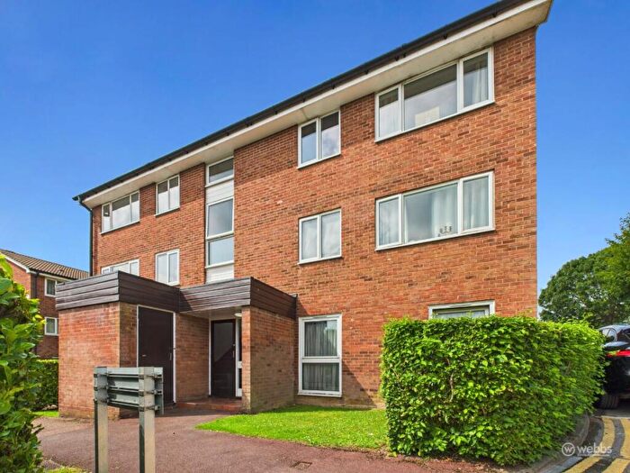 2 Bedroom Flat For Sale In Inglewood, Pixton Way, Croydon, CR0