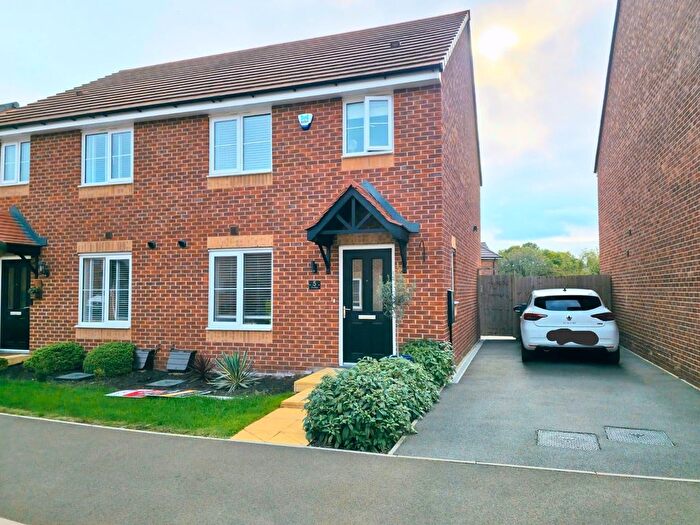 3 Bedroom Semi-detached House For Sale In Down Meadow, Bedworth, Warwickshire, CV12