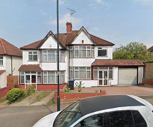 3 Bedroom Semi-Detached House To Rent In Evelyn Avenue, Colindale, NW9
