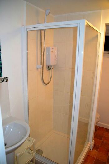 1 Bedroom Flat To Rent In Haunch Lane, Birmingham, B13