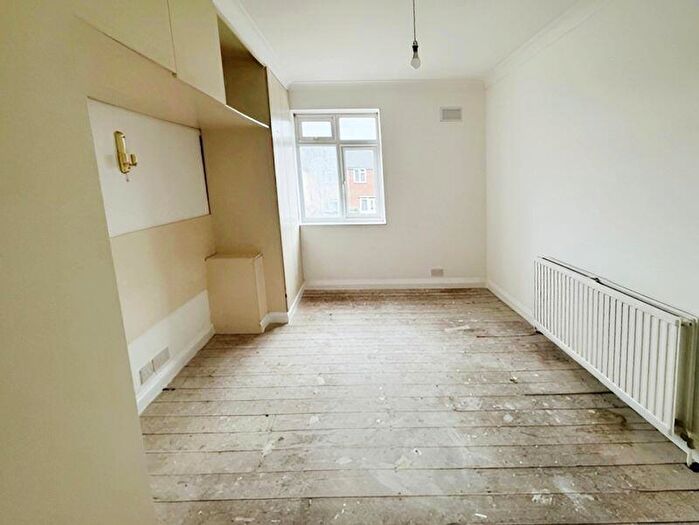 3 Bedroom Terraced House For Sale In Meadfield, Edgware, HA8