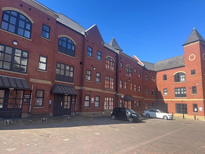 1 Bedroom Flat To Rent In Portland Place, DN1